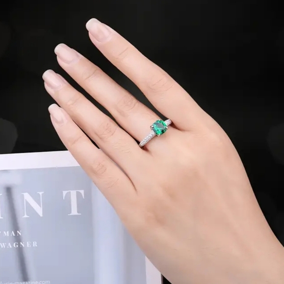 VQ Sterling Silver Ring - Picture 5 of 7